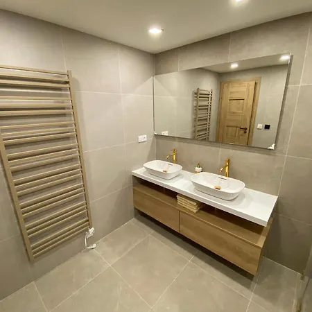 بيت ضيافة Apartmany Pec Pod Snezkou 3*